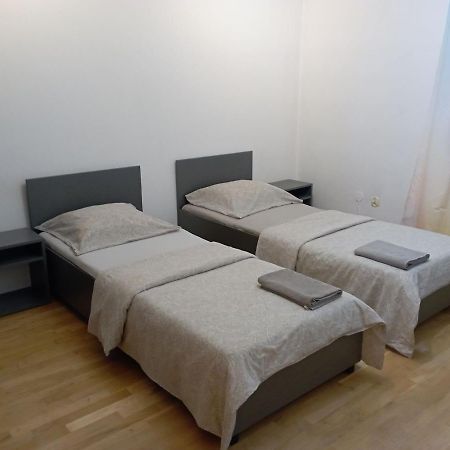 Meier House Wawer Hotel Варшава Екстериор снимка