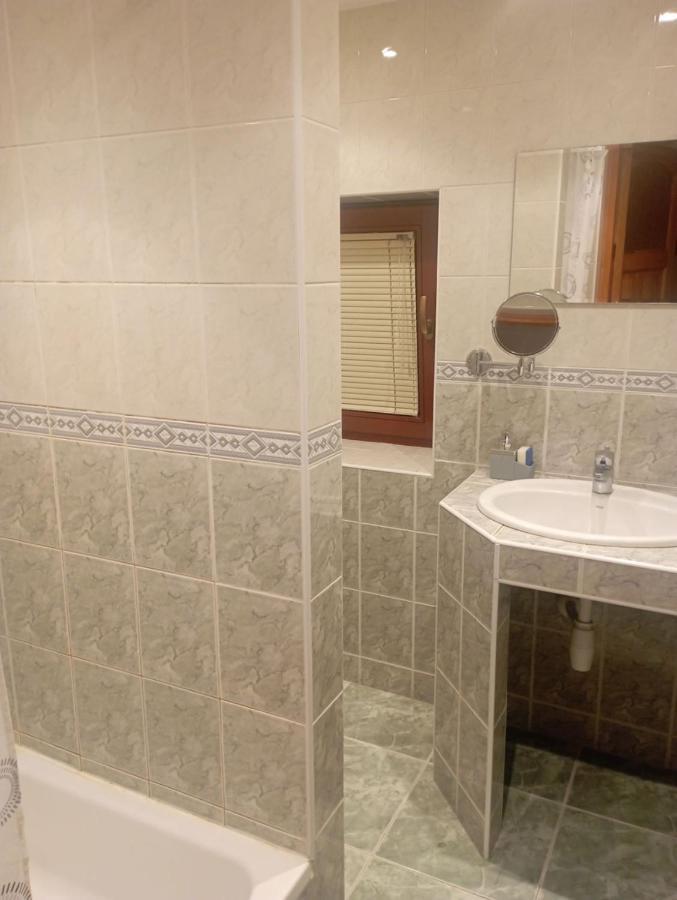 Meier House Wawer Hotel Варшава Екстериор снимка