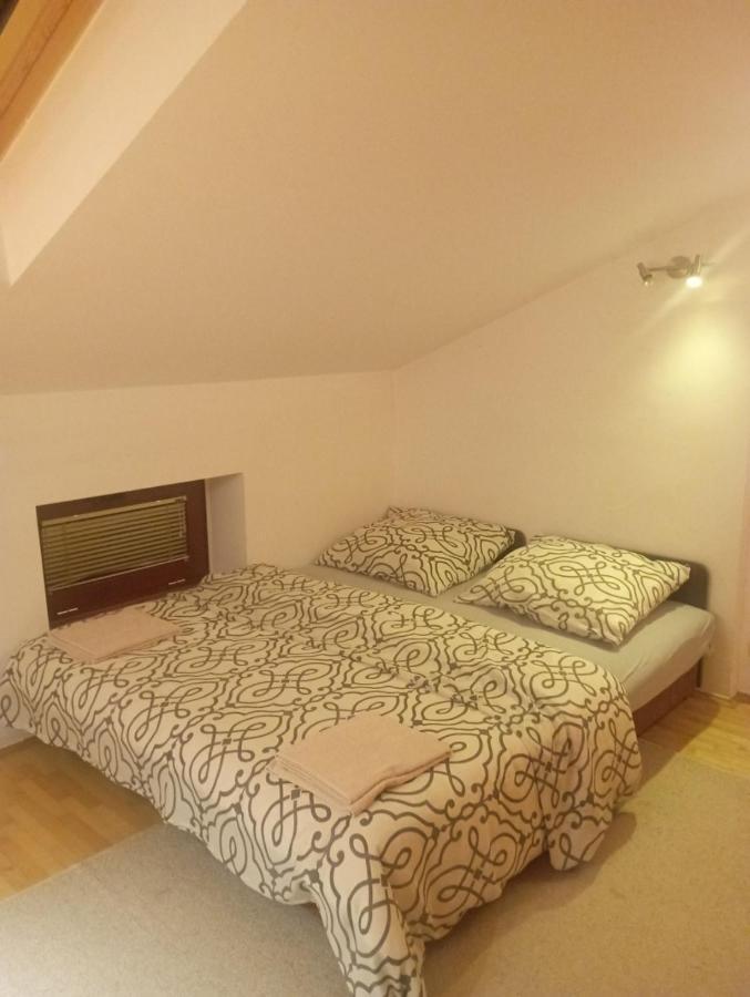 Meier House Wawer Hotel Варшава Екстериор снимка